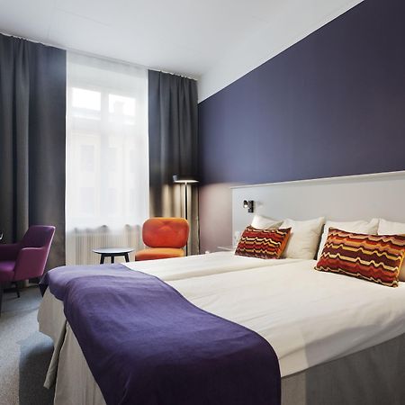 Hotel Oerebro Extérieur photo