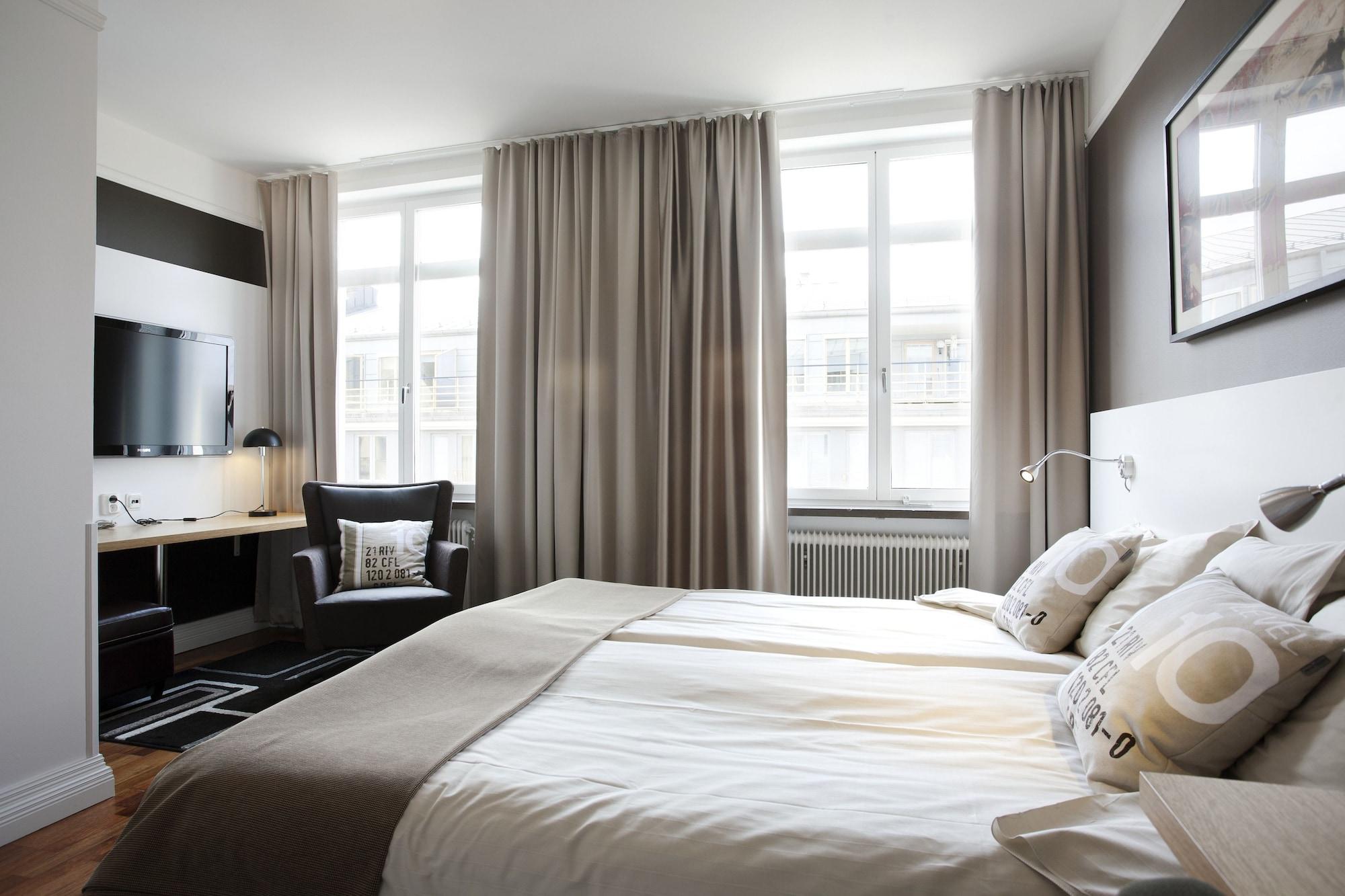 Hotel Oerebro Extérieur photo