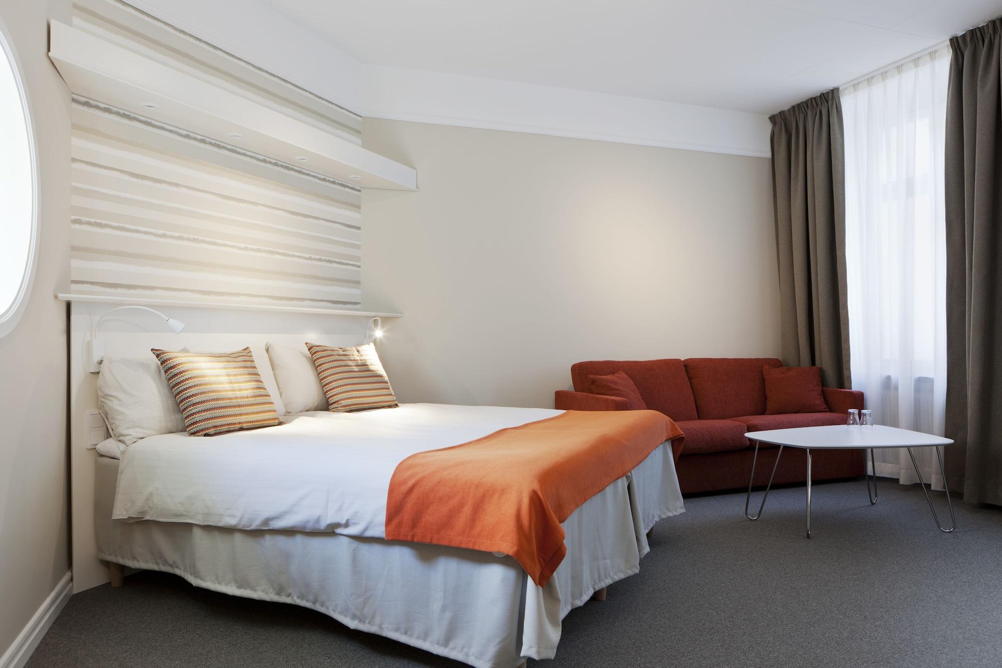 Hotel Oerebro Extérieur photo