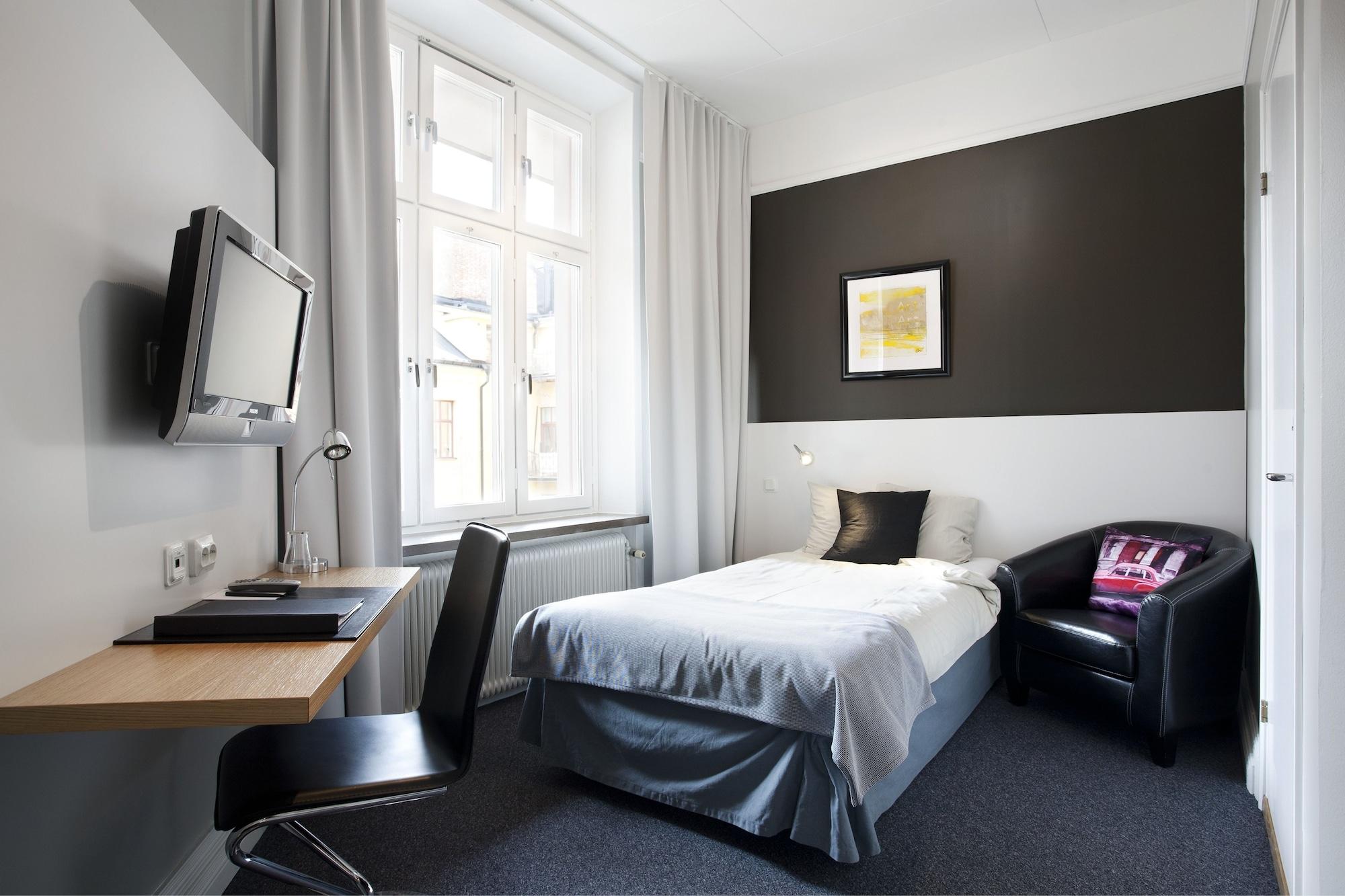 Hotel Oerebro Extérieur photo