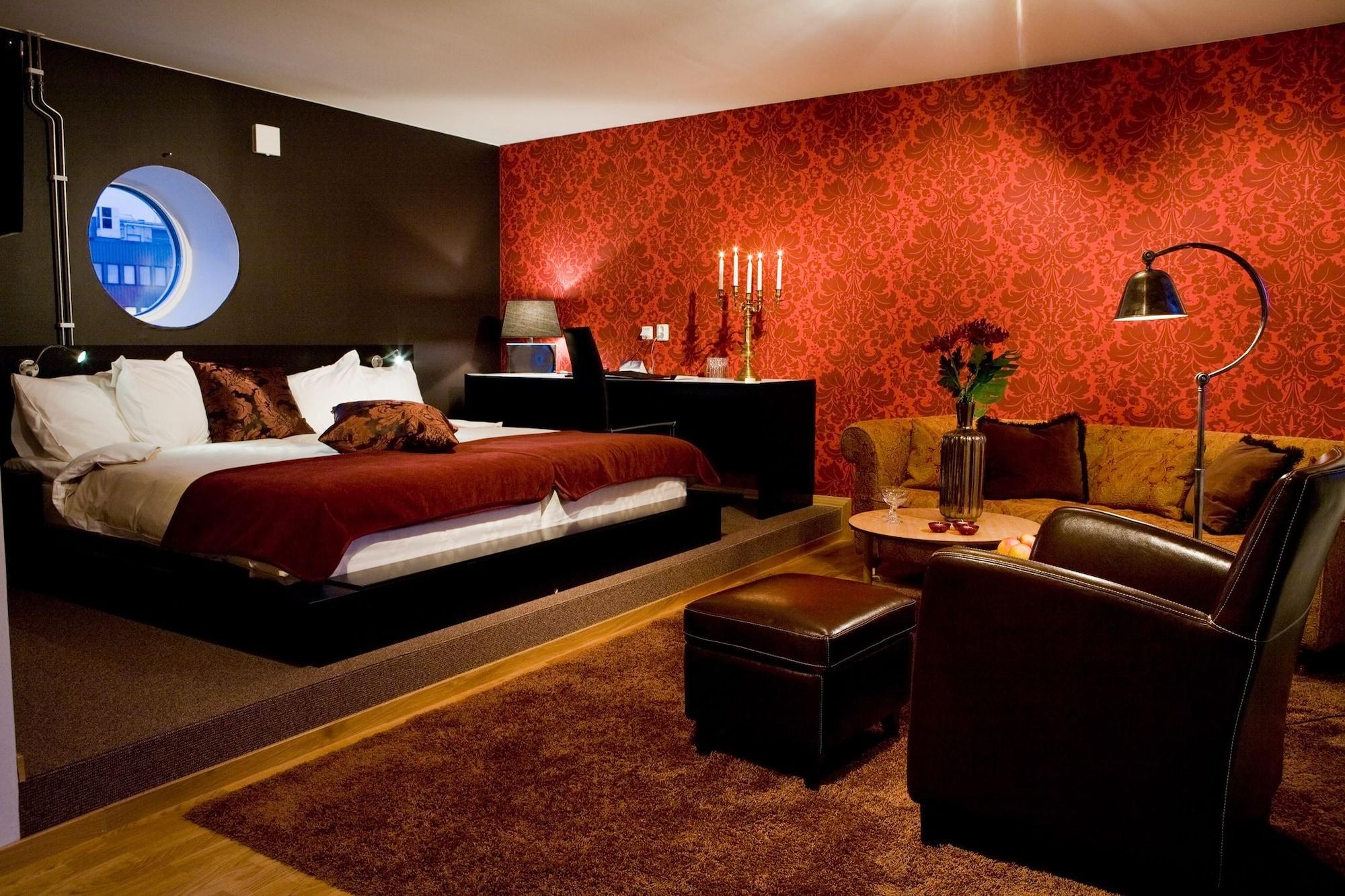 Hotel Oerebro Extérieur photo