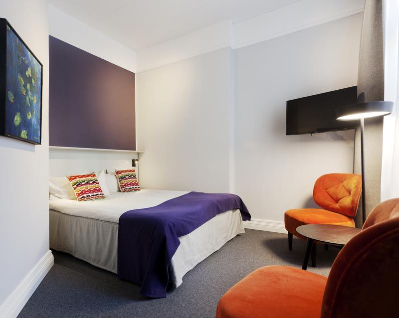 Hotel Oerebro Chambre photo