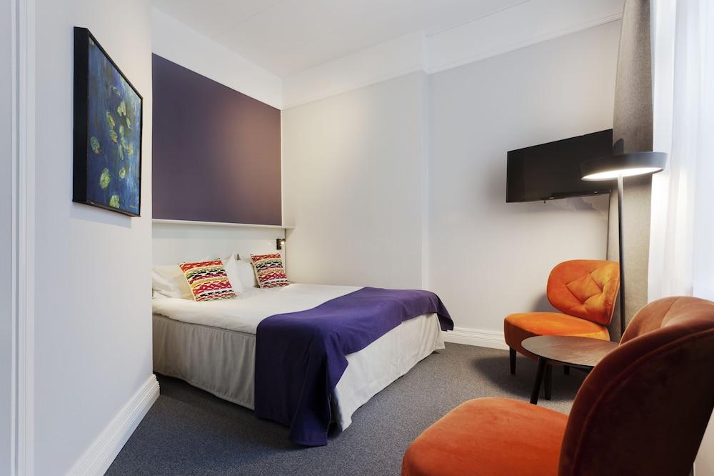 Hotel Oerebro Extérieur photo